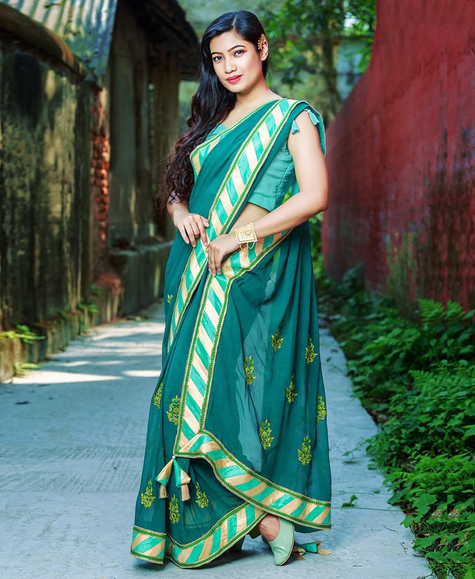 Floral embroidery with silk and zari border